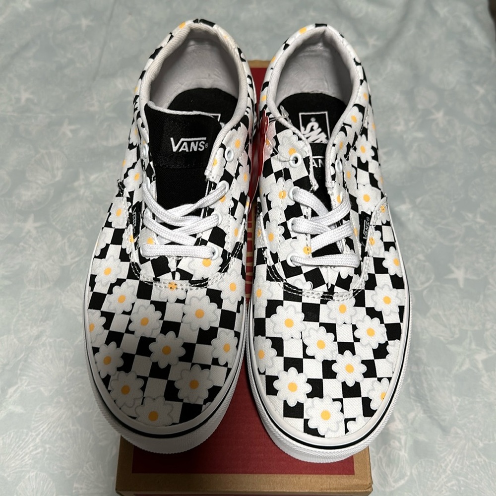 Brand new kid vans